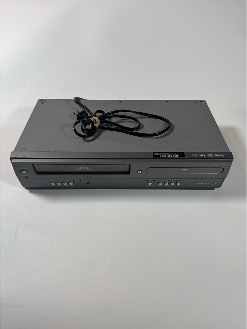 Magnavox DV200MW8 DVD VHS Combo Player For Parts Repair Powers On